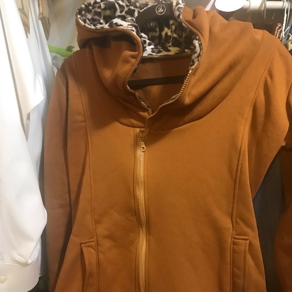 Stylish Zip Jacket - Picture 4 of 4